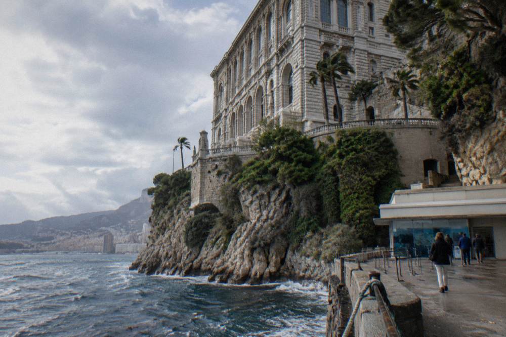 Ticket booth and entrance of the Oceanographic Museum on the Monaco cliffside